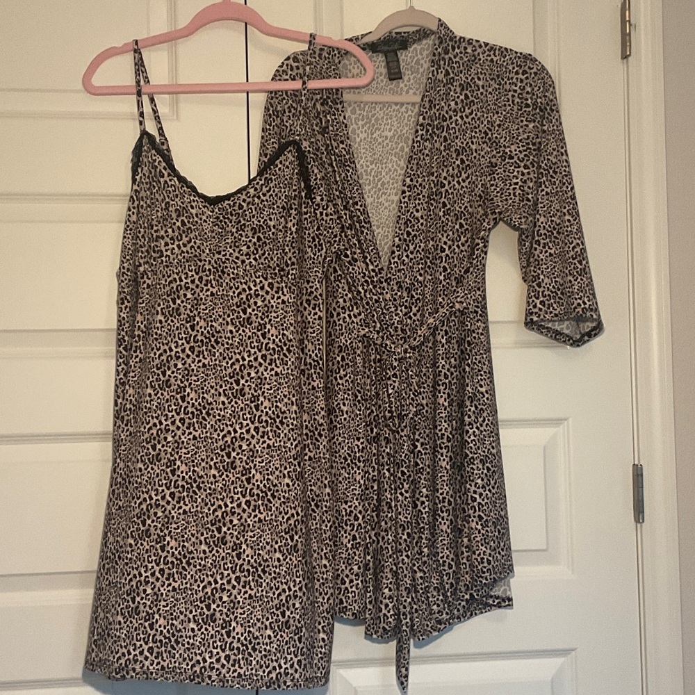 Leopard Print Satin Chemise & Robe Set - Beige/Black